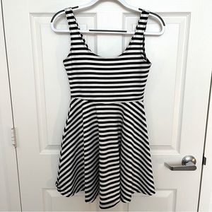 Vintage Urban Outfitters Black & White Striped Tank Skater Dress Size Sm…